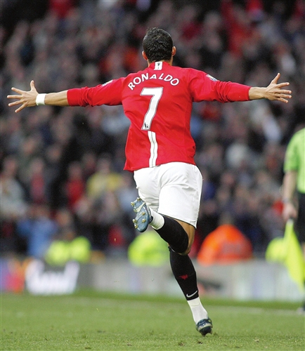 实现自我成 实现自我成